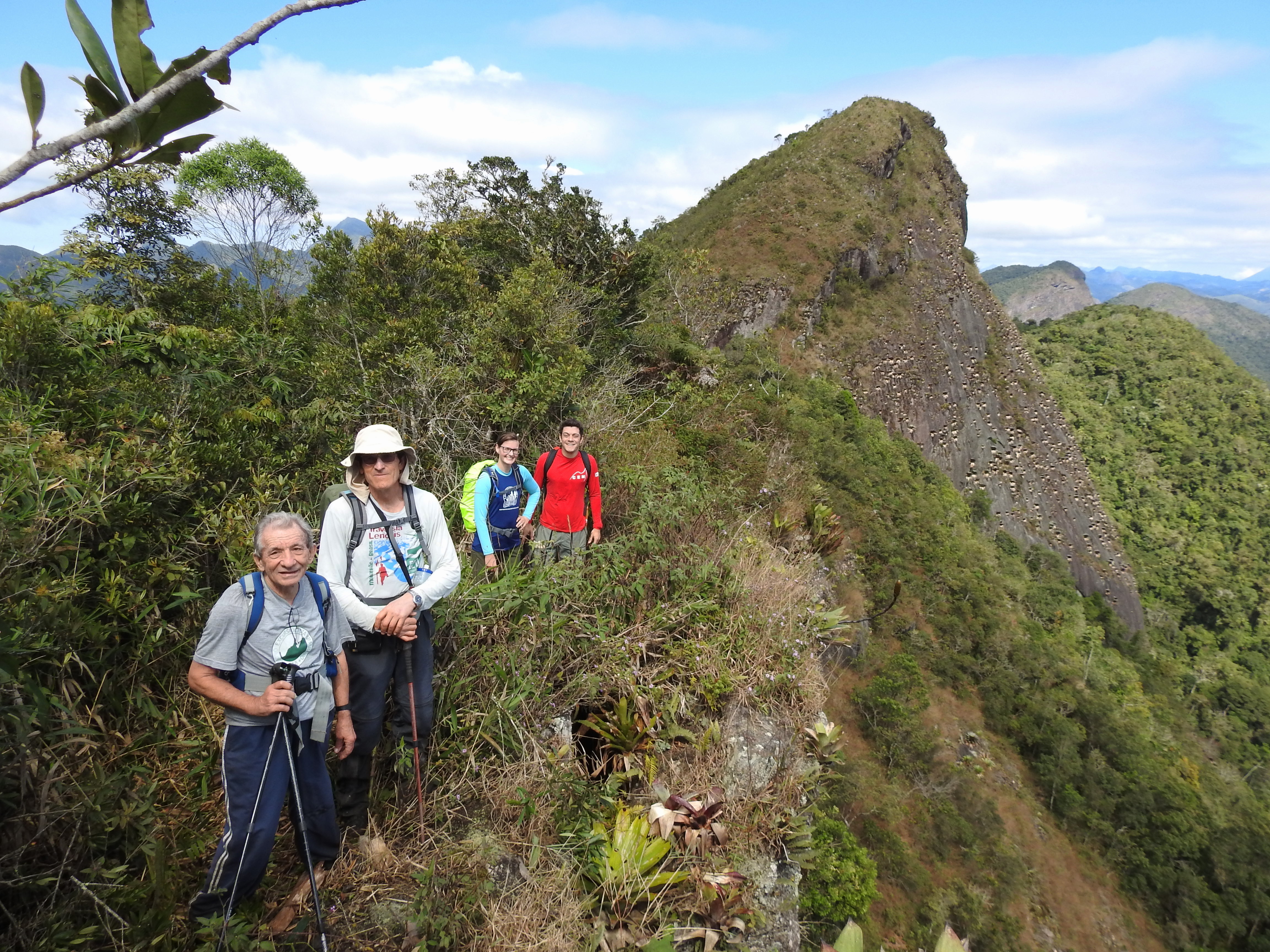 Croqui da via Pico do Knupp